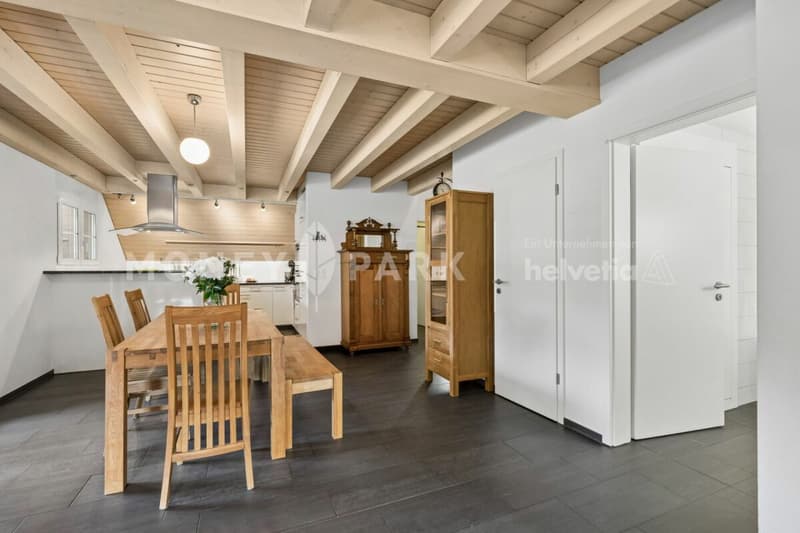Attrayant appartement-maisonnette de 4,5 pièces en mansarde (5)