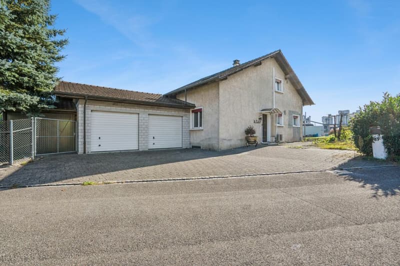 Einfamilienhaus mit grosszügigem Grundstück & vielseitigen Nutzungsmöglichkeiten (30)