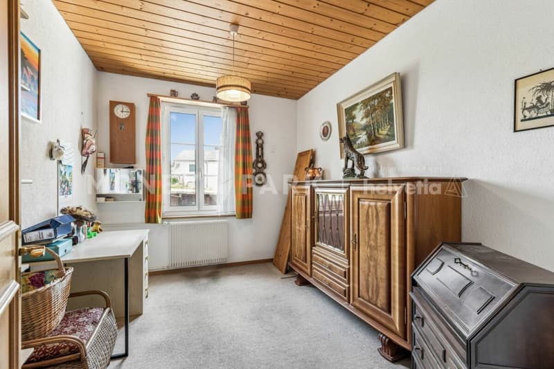 6-Zimmer-Doppelhaushälfte mit viel Potenzial (6)