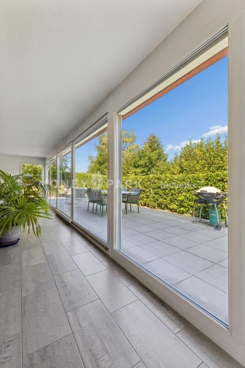 Attraktive 4.5-Zimmer-Terrassenwohnung an naturnaher Lage (7)