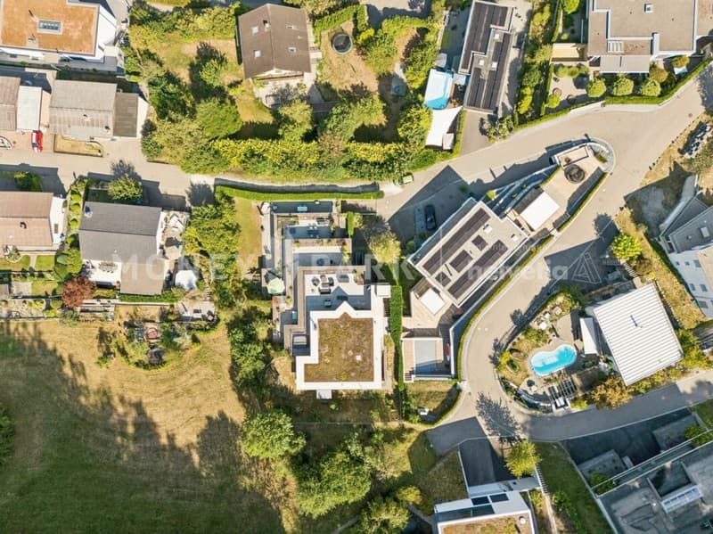 Attraktive 4.5-Zimmer-Terrassenwohnung an naturnaher Lage (15)