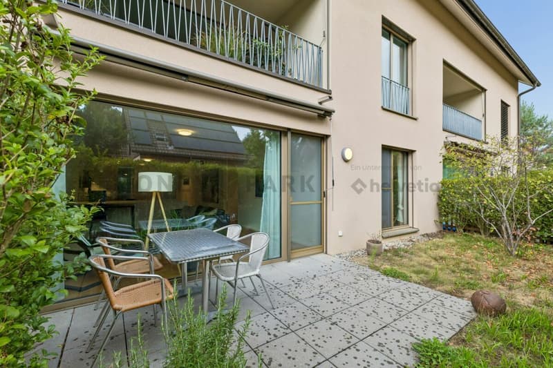Moderne 3.5-Zimmer-Maisonette mit eigenem Garten (10)