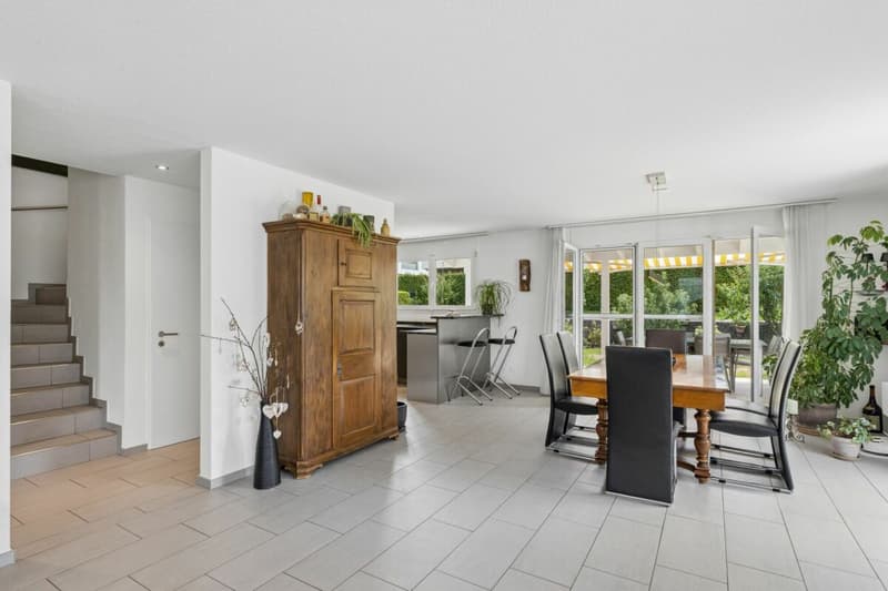 Familienfreundliches 6-Zimmer-Einfamilienhaus mit Garten (13)