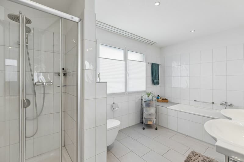 Familienfreundliches 6-Zimmer-Einfamilienhaus mit Garten (20)