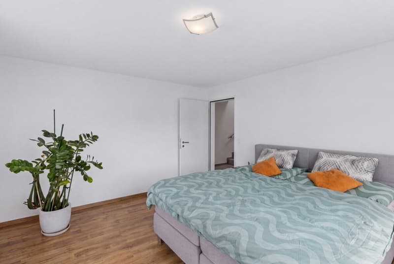 Familienfreundliches 6-Zimmer-Einfamilienhaus mit Garten (16)