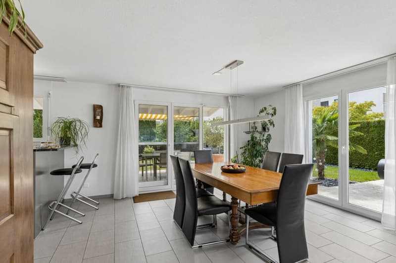 Familienfreundliches 6-Zimmer-Einfamilienhaus mit Garten (8)