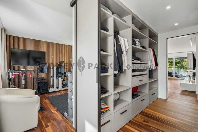 Hochwertige 3.5 Zimmer-Wohnung mit grossem Balkon (7)