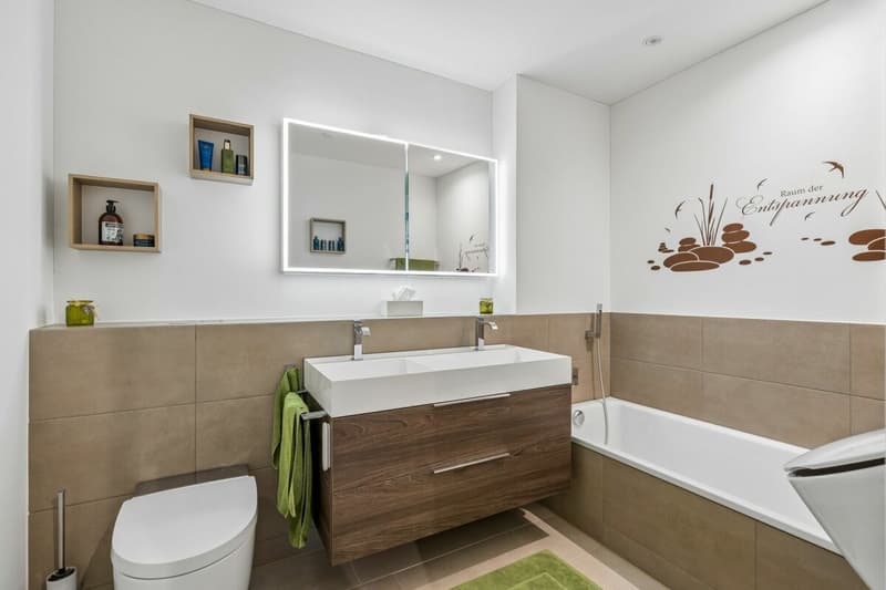 Hochwertige 3.5 Zimmer-Wohnung mit grossem Balkon (8)