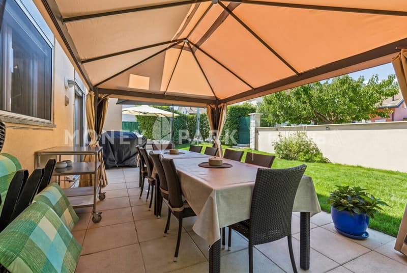 Villa familiale avec piscine à Boussens (11)