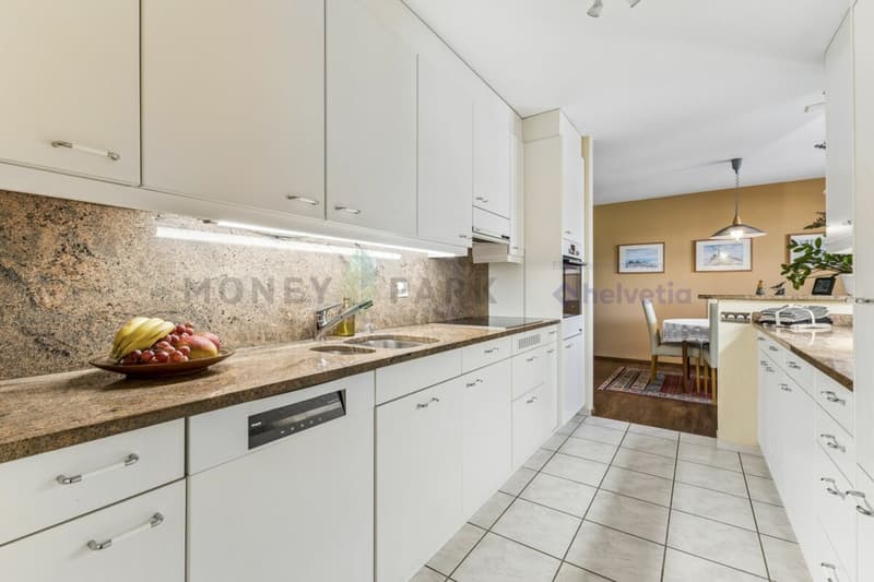 5.5 Zimmer-Eigentumswohnung mit viel Potenzial (2)
