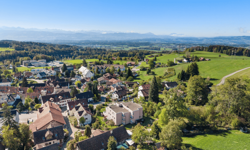 4.5-Zimmer-Terrassenwohnung mit traumhafter Aussicht (13)