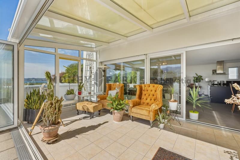4.5- (5.5-)Zimmer-Terrassenwohnung am Zürichsee mit 180° Seesicht (2)