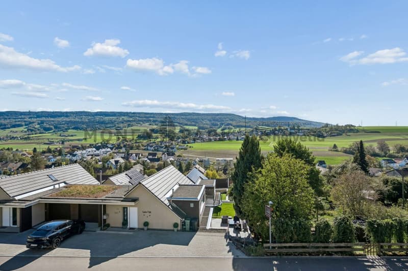 Moderne 4.5-Zimmer-Terrassenwohnung mit traumhaftem Weitblick (11)