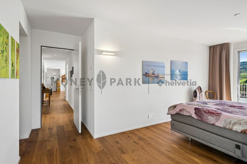 Moderne 4.5-Zimmer-Terrassenwohnung mit traumhaftem Weitblick (5)