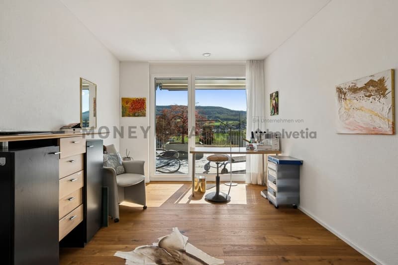 Moderne 4.5-Zimmer-Terrassenwohnung mit traumhaftem Weitblick (7)