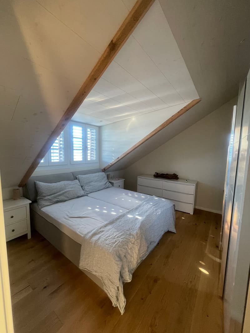 Partie de maison d'angle exclusive sur trois étages avec galerie, jardin et terrasse ensoleillée (8)