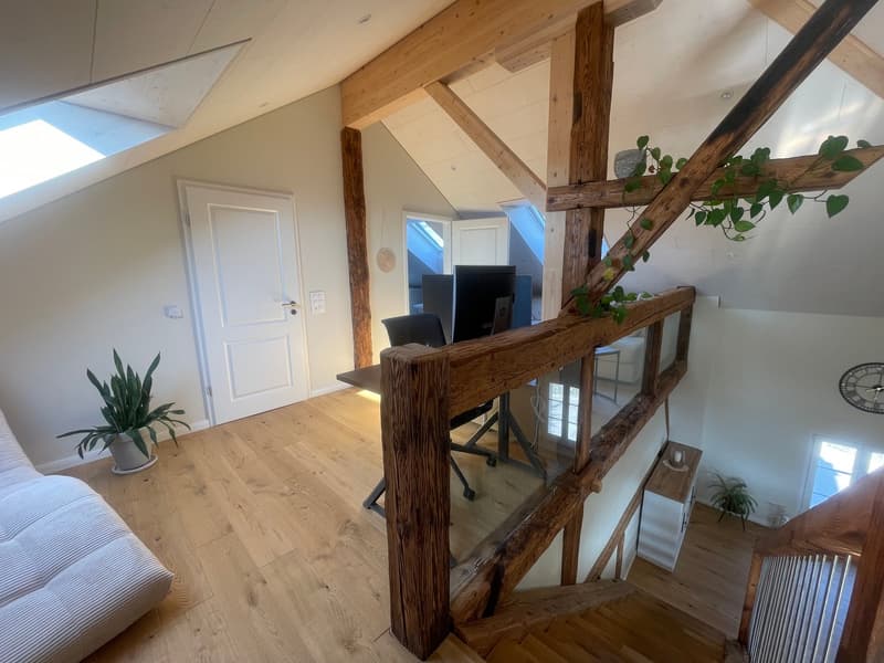 Partie de maison d'angle exclusive sur trois étages avec galerie, jardin et terrasse ensoleillée (10)