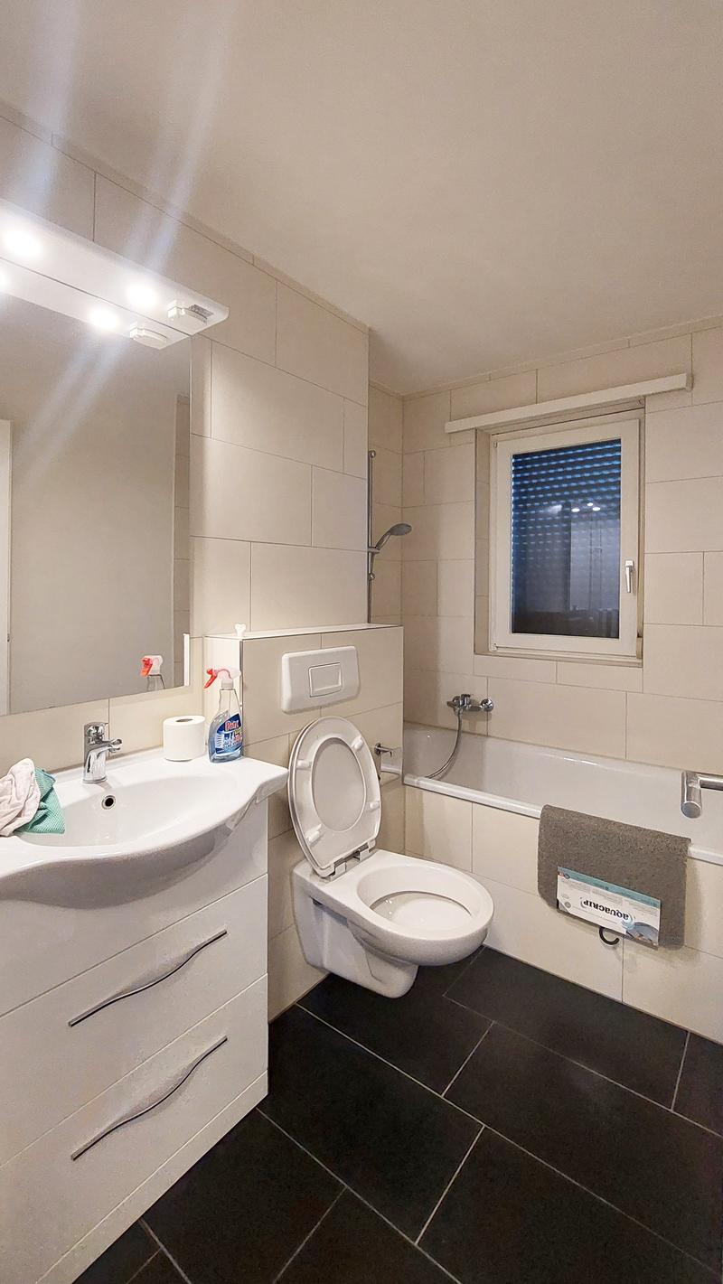Appartement de 3,5 pièces au 2e étage rénové et rénové à louer à Uster (5)