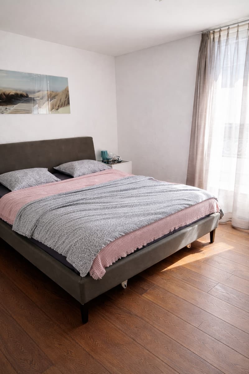 Attractive rental and multi-generation property near the lake (9)