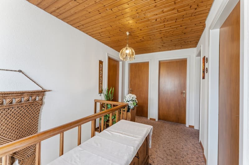 Charmantes 6.5-Zimmer-Zweifamilienhaus an ruhiger Lage in Rupperswil (10)