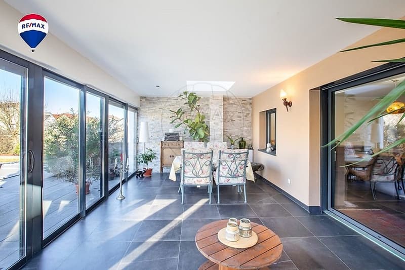 Modern luxury estate in a privileged location on the outskirts of Oberhergheim, Alsace (France) (5)
