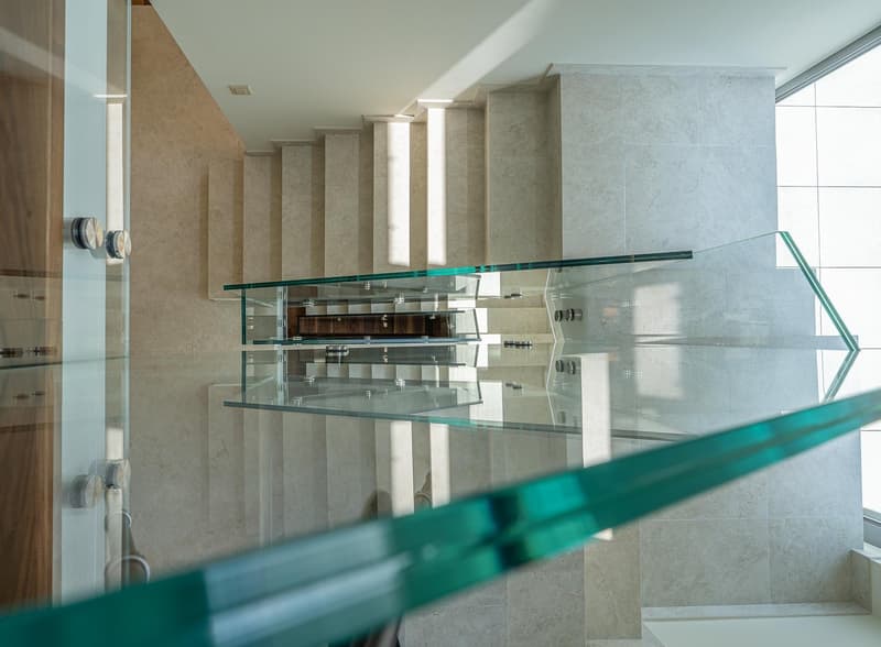 Large contemporary villa with 5 en-suite bedrooms (15)