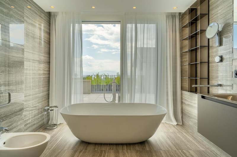 Large contemporary villa with 5 en-suite bedrooms (7)