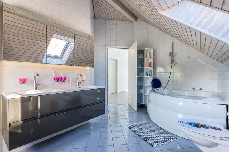 Semi-detached villa with garden and pool – Gland (VD) (14)