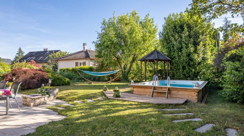 Semi-detached villa with garden and pool – Gland (VD) (3)