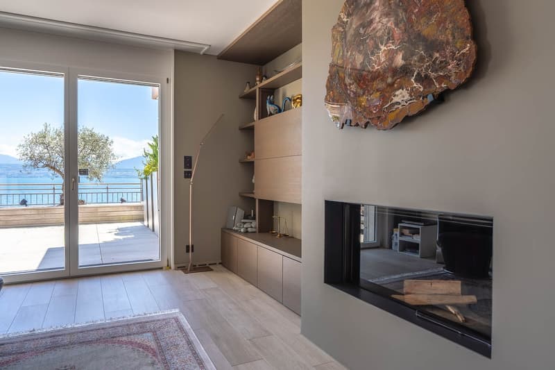 Appartement pieds dans l'eau avec port privé (7)