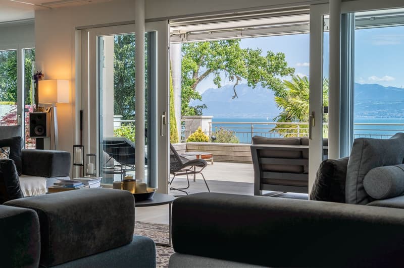Waterfront apartment with private harbor (11)