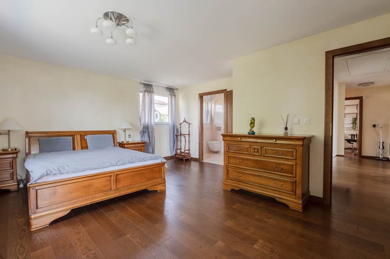 Einfamilienhaus in Allaman, nahe am See und im Wald – 6,5 Zimmer mit Garten (8)