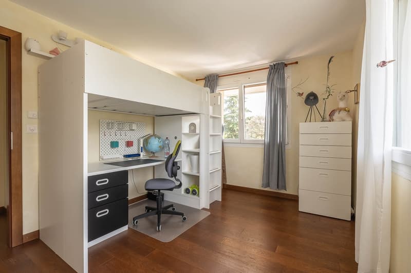 Einfamilienhaus in Allaman, nahe am See und im Wald – 6,5 Zimmer mit Garten (11)