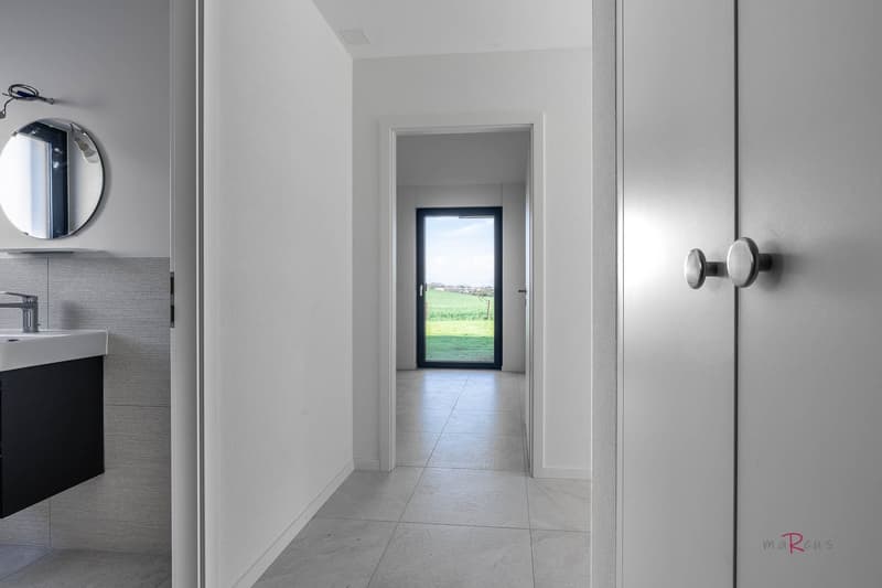 Maison mitoyenne avec 4 chambres, magnifique vue sur les champs et les Alpes (3)