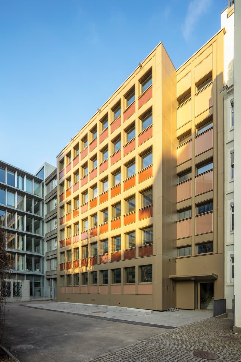 Spazi esclusivi per uffici in un edificio commerciale appena ristrutturato (6)