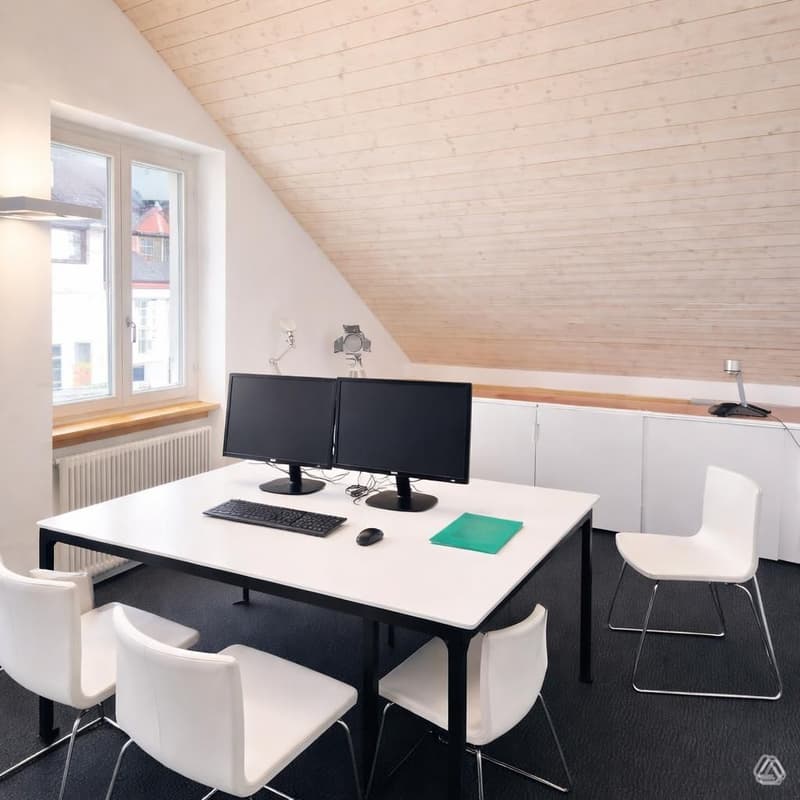 Fortunagasse 28: Charming attic office in prime old town location (3)