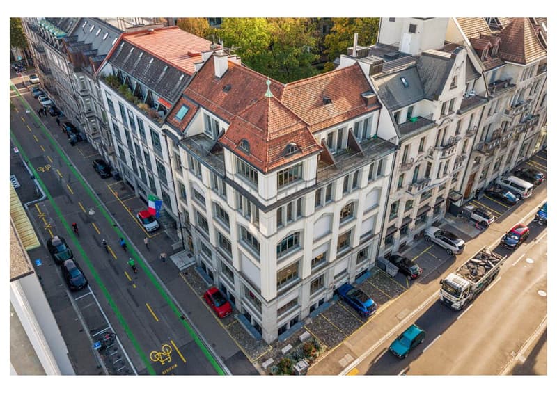 Hochwertig ausgebaute Büros mit Charme (1)