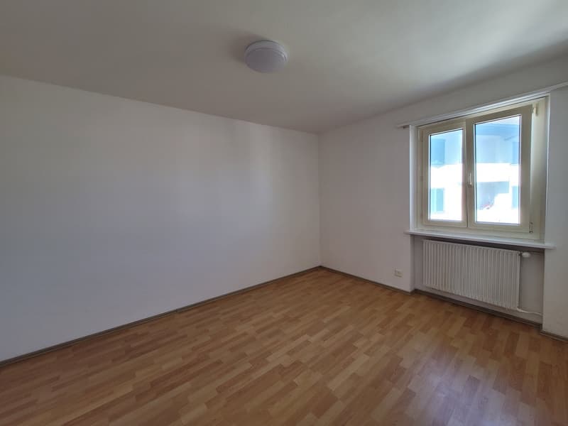 Helle 4-Zimmer-Wohnung mit Balkon in Gerlafingen – ab Oktober 2026 verfügbar (5)