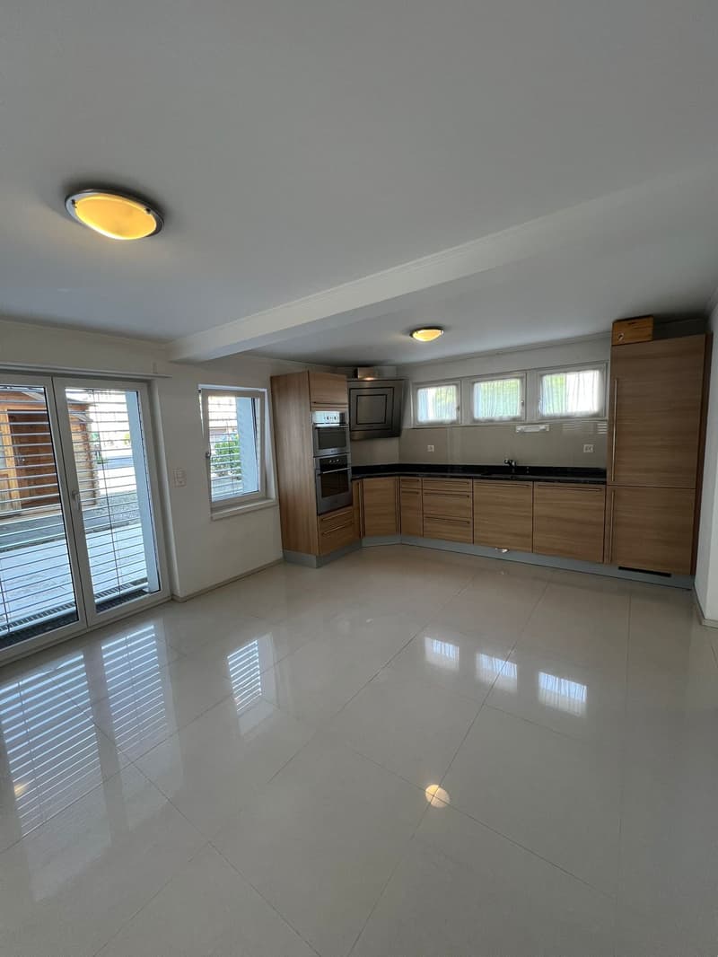 Charmante 2-Zimmer-Wohnung in Stansstad! (2)