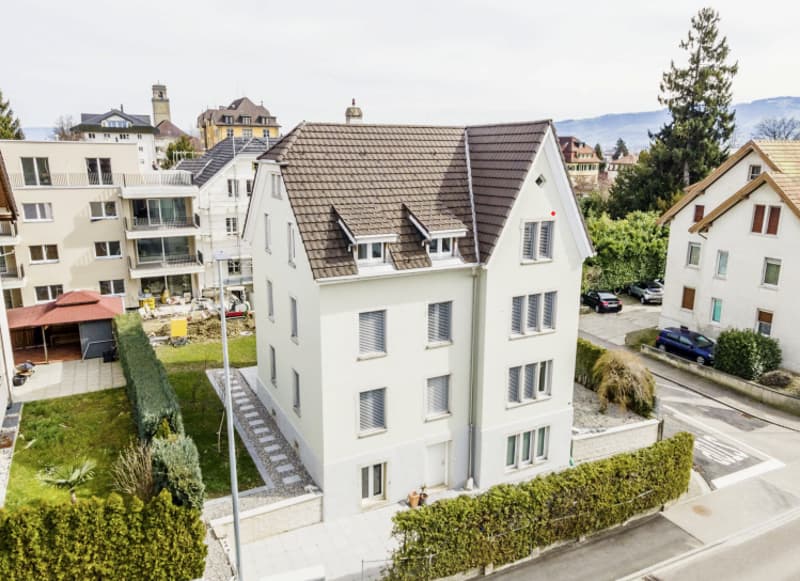 Appartement lumineux et moderne de 4,5 pièces à louer (1)