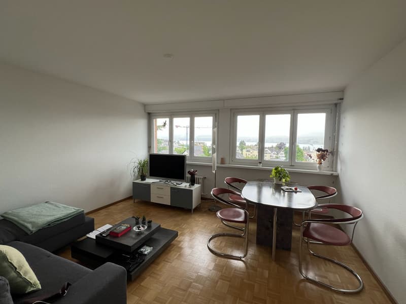 Bello appartamento di 4 locali con balcone in una posizione attraente a Dielsdorf (3)