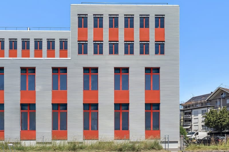 Il tuo nuovo ufficio - direttamente alla stazione di Schwerzenbach (2)