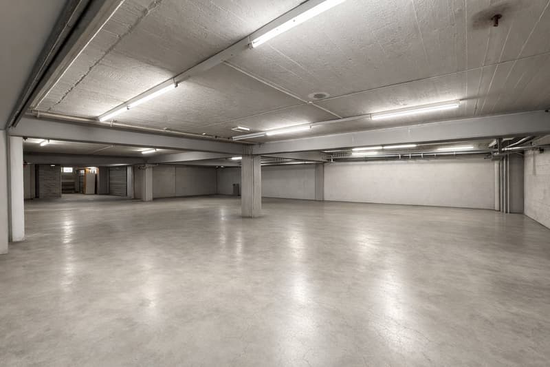 Espace commercial / de stockage – Locataire recherché (6)
