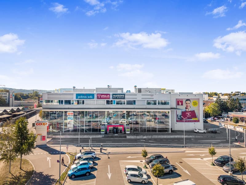 Retail im grossen Format – 2’700 m² in Dietlikon (1)