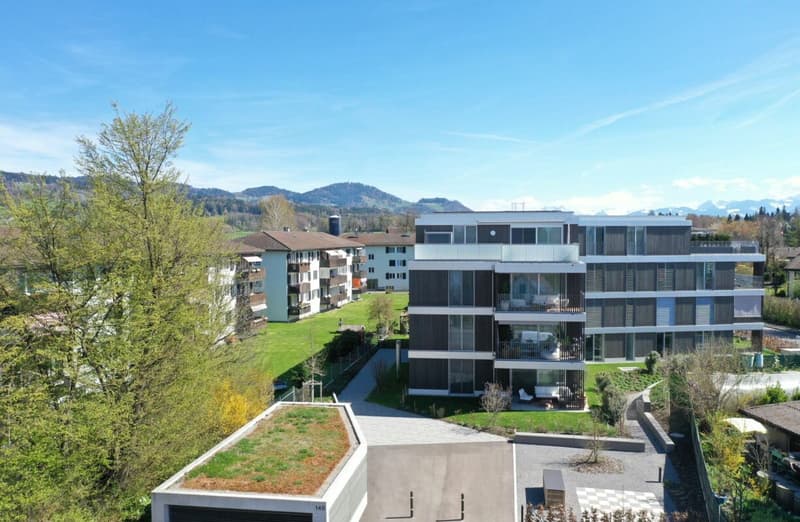Stylish 4.5-room garden apartment in noble wood-hybrid construction (1)