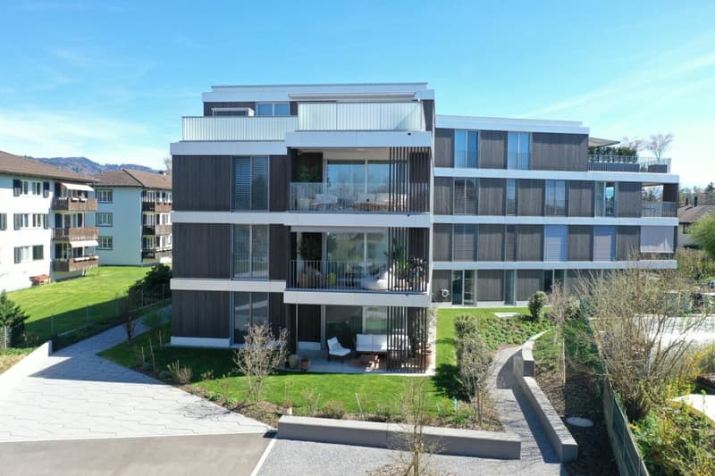 Stylish 4.5-room garden apartment in noble wood-hybrid construction (2)