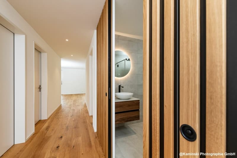 Stylish 4.5-room garden apartment in noble wood-hybrid construction (10)