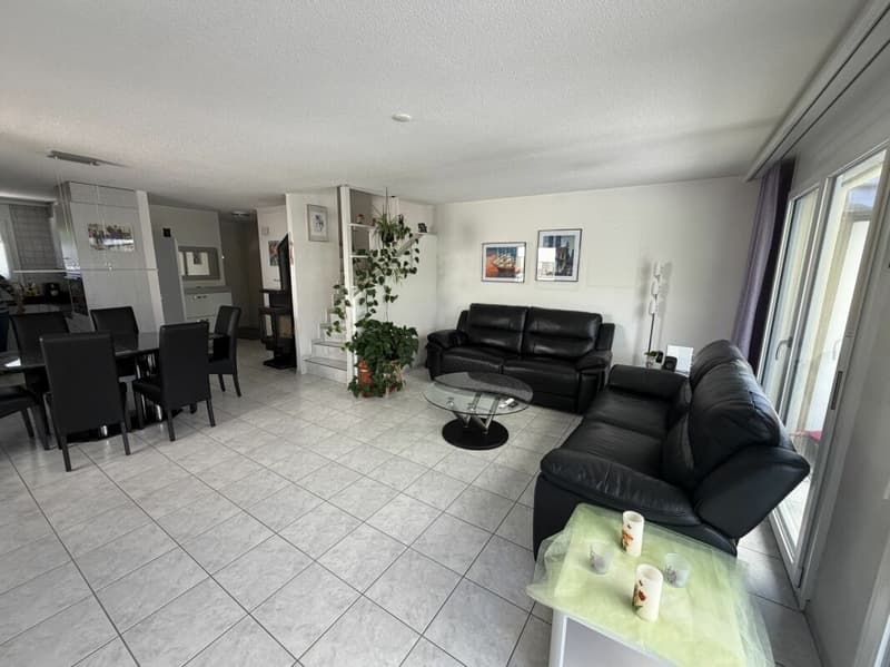 Idyllisches Familienwohnen im Grünen: Gepflegtes 5.5-Zimmer-Eck-Reihenhaus (6)