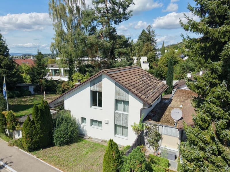 Mehr Freiraum als gewohnt: Grosszügiges Familienhaus an schönster Lage in Bassersdorf (3)
