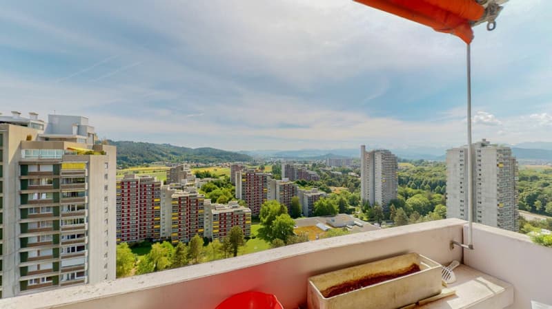 Appartamento di 5½ locali con vista in una posizione familiare (1)